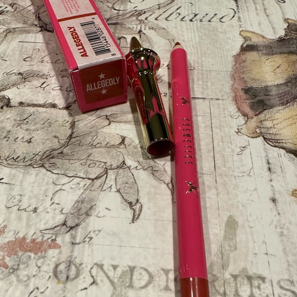 Jeffree Star Cosmetics Lip liners Leo, Allegedly, Unicorn Blood Liquid lipstick - Picture 6 of 6
